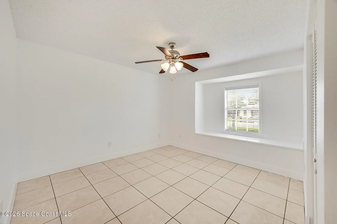 Photo of 722 Apollo Circle NE