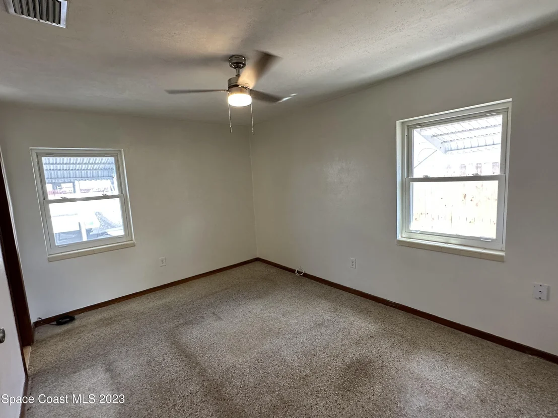 Photo of 300 Tulip Lane