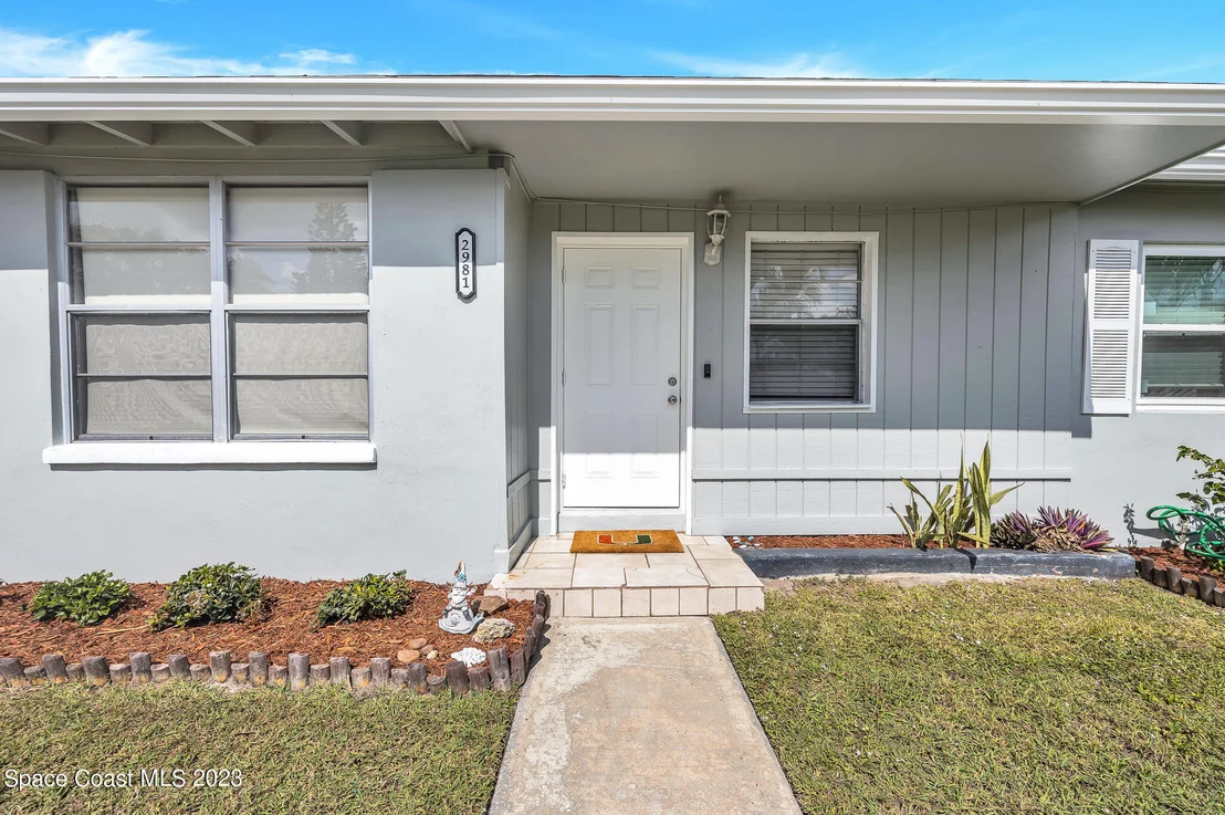 Photo of 2981 Kosuth Road NE