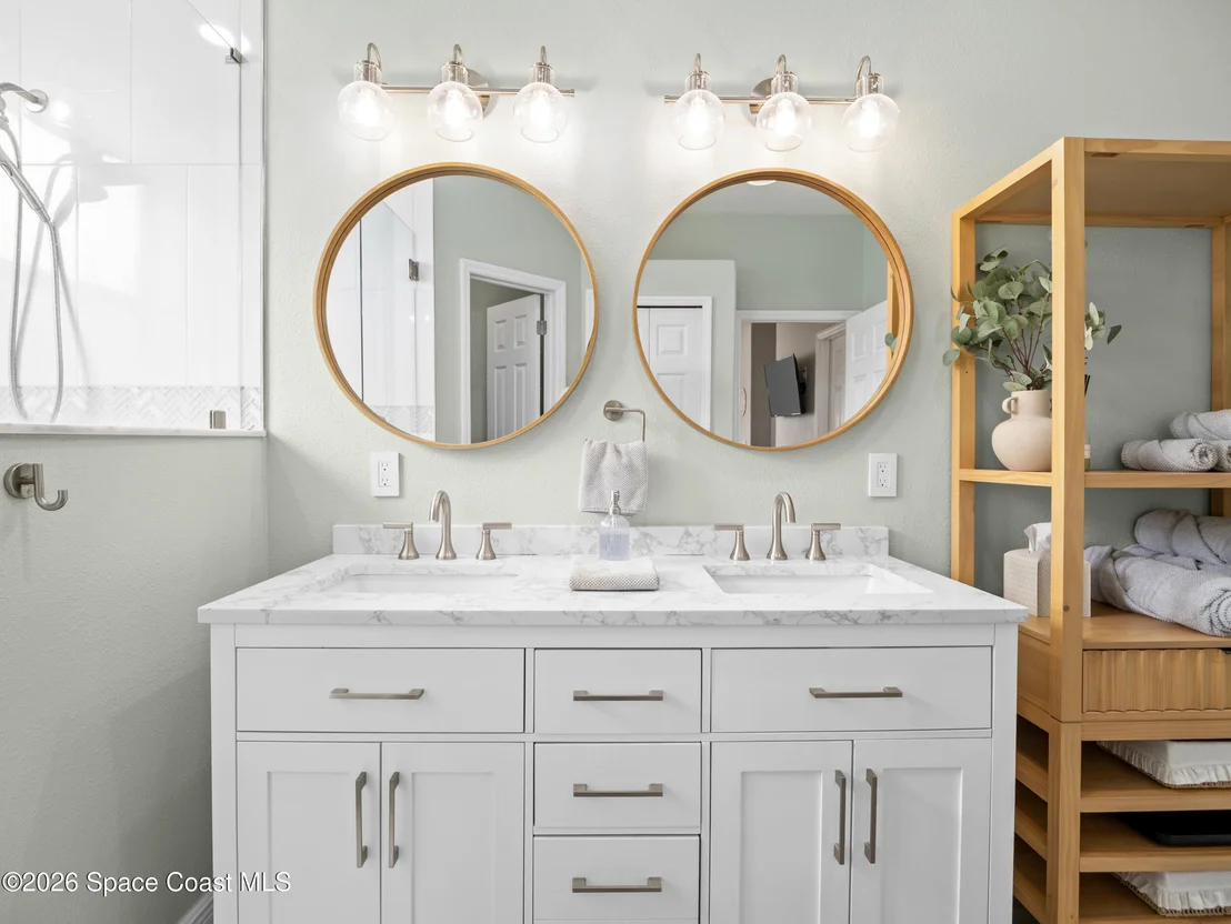 Photo of 1401 Bridgeport Circle