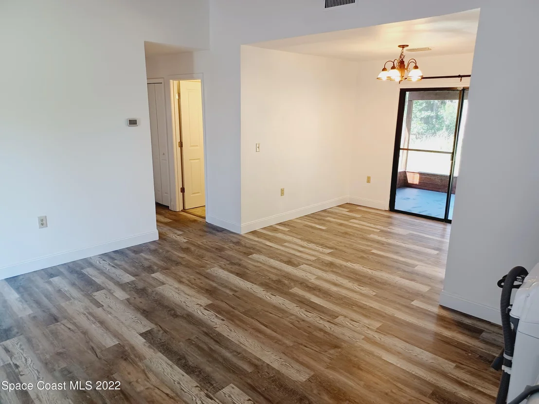 Photo of 6568 Aberdeen Avenue