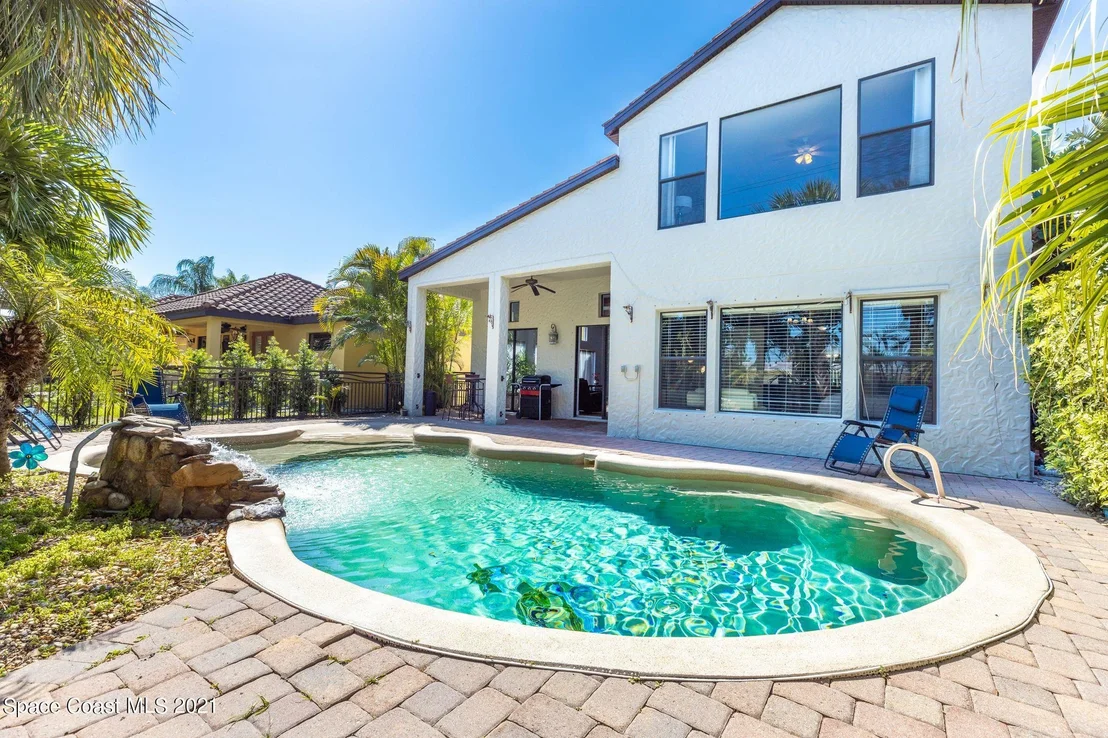 Photo of 354 Point Lobos Drive