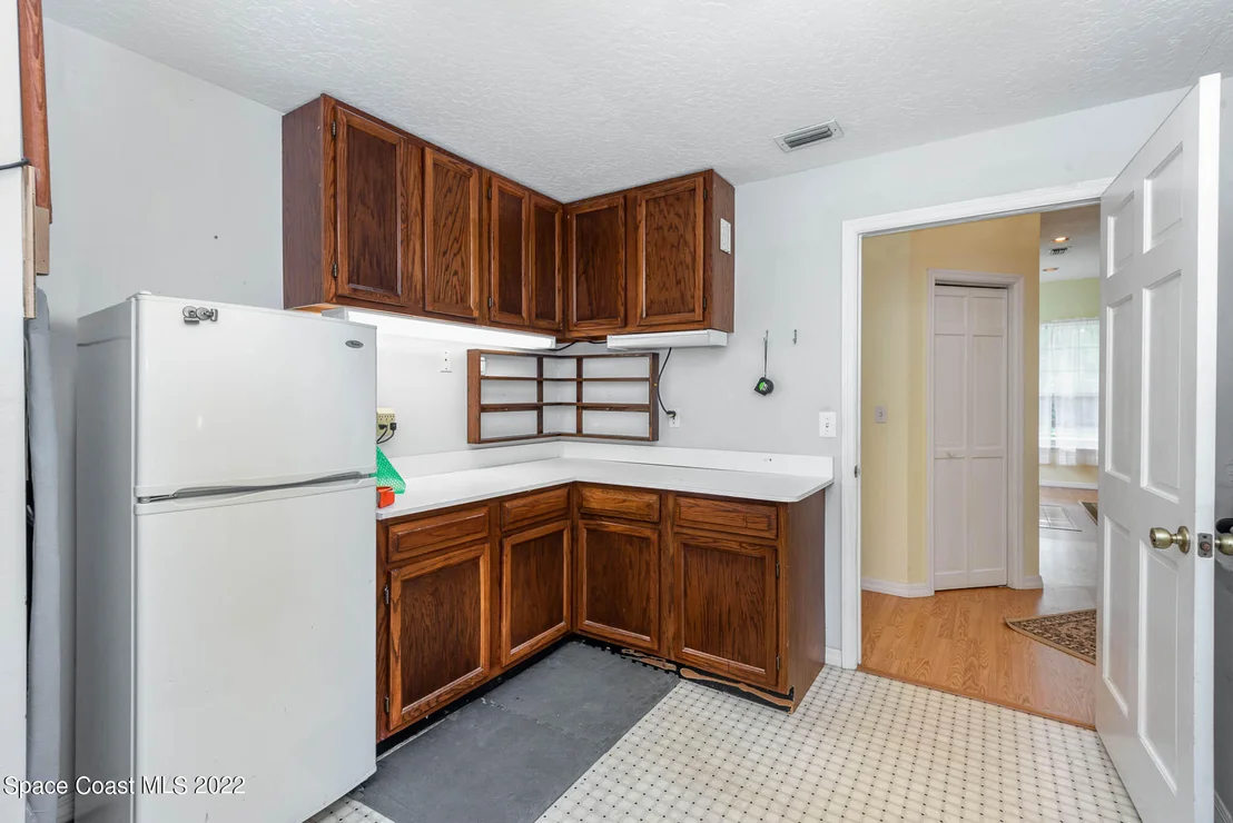 Photo of 3396 Lionel Road