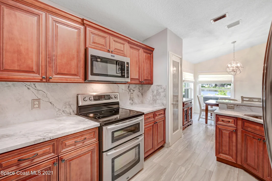 Photo of 2589 Addington Circle