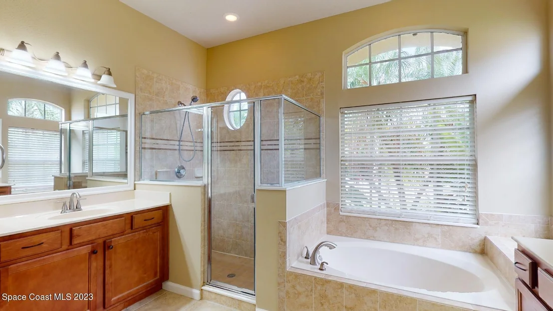 Photo of 3356 Peninsula Circle