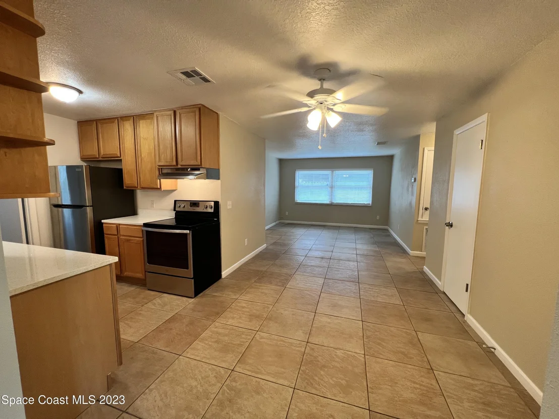 Photo of 2879 Lancaster Road