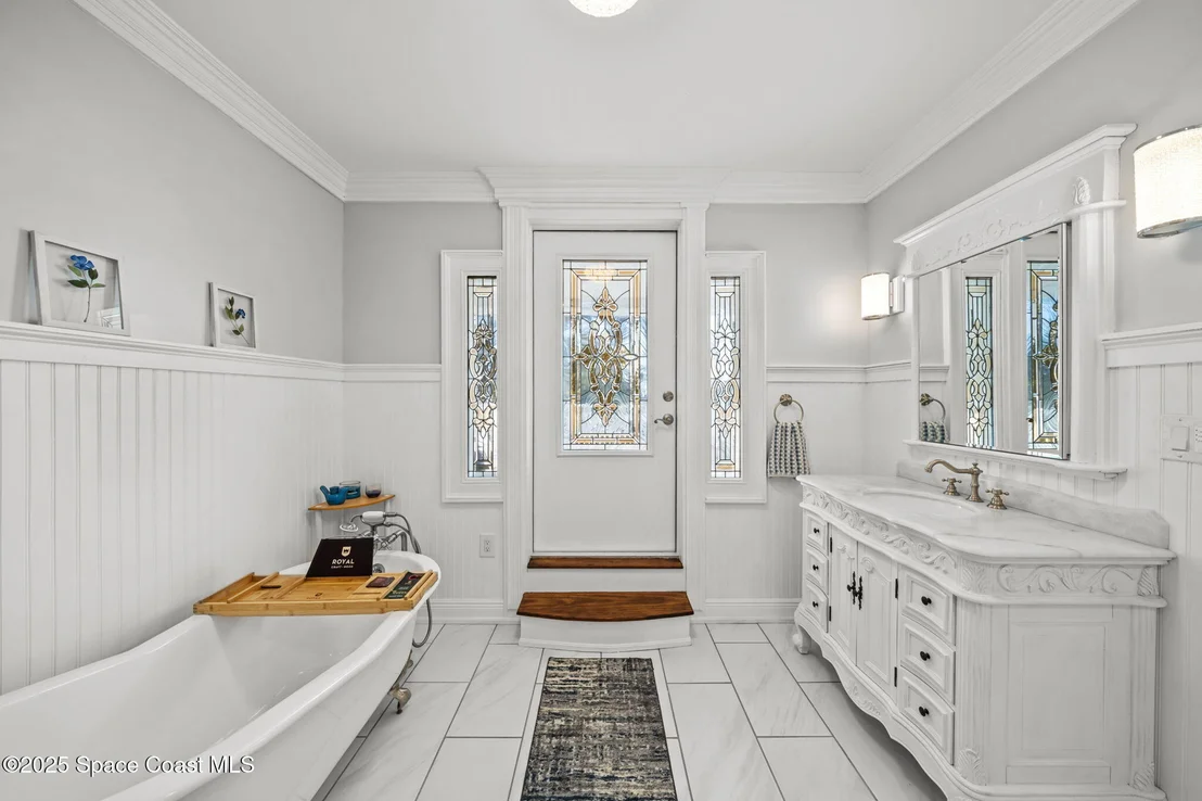 Photo of 875 N Indian River Drive