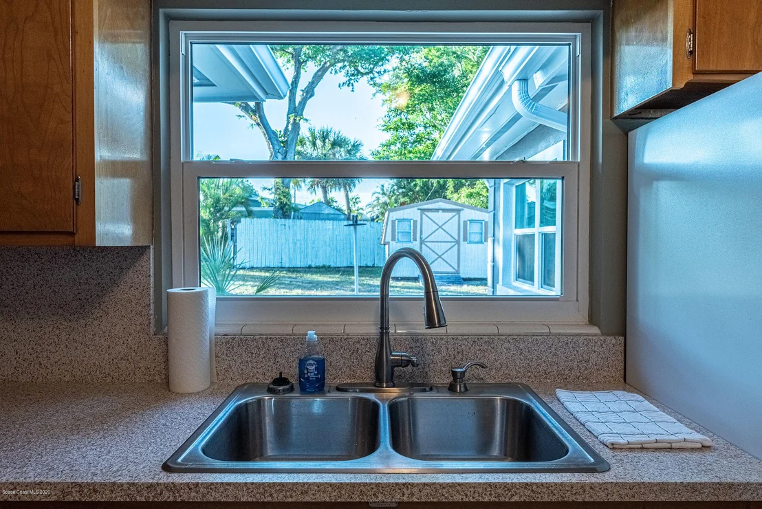 Photo of 1184 E Sun Circle