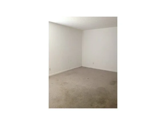 Photo of Unit 106 at 3213 Murrell