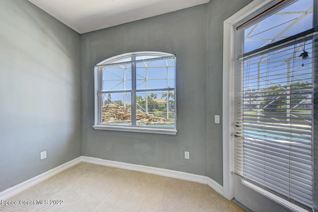 Photo of 334 Island Drive