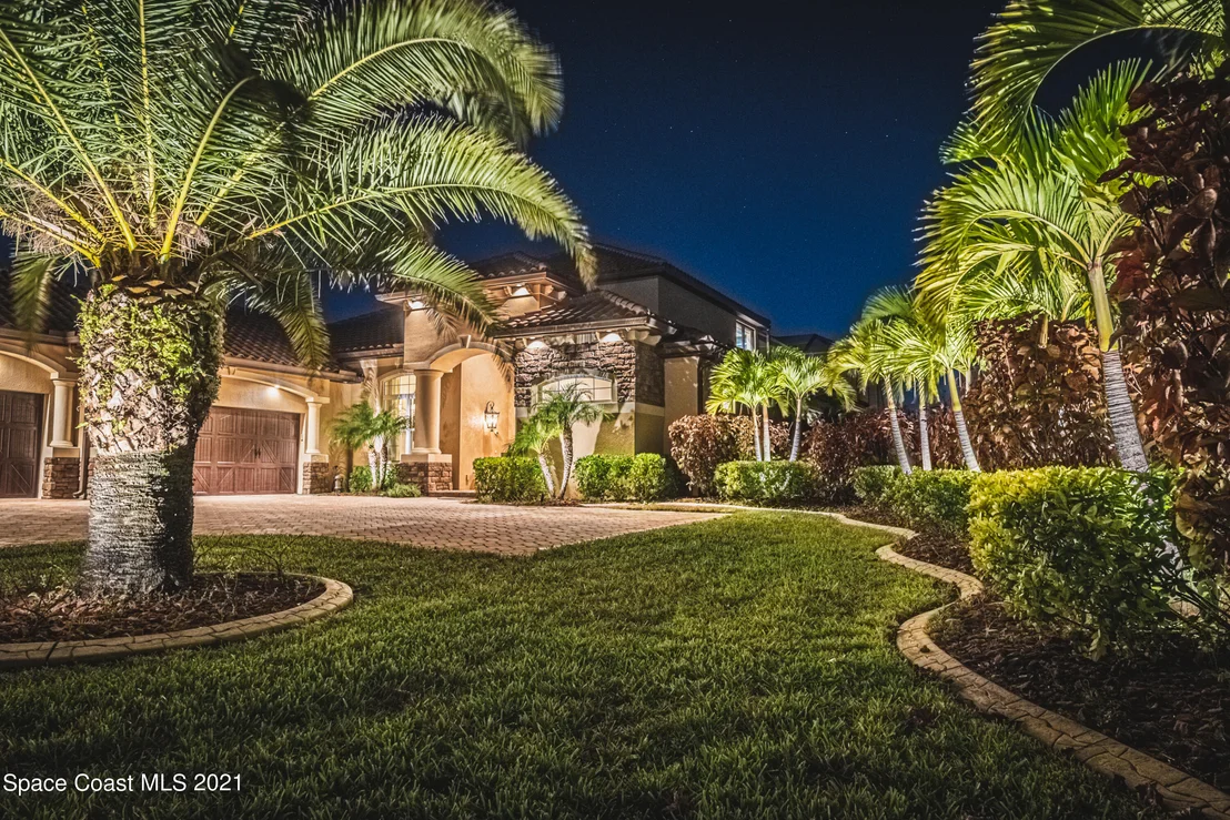 Photo of 8141 Barrosa Circle