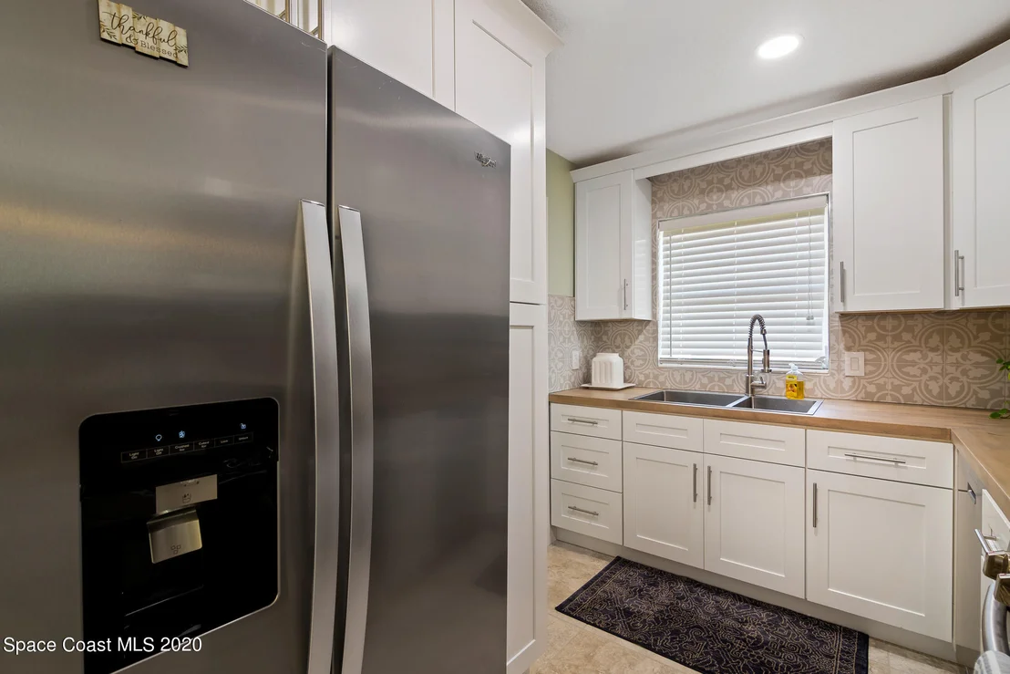 Photo of 1094 Madrid Road