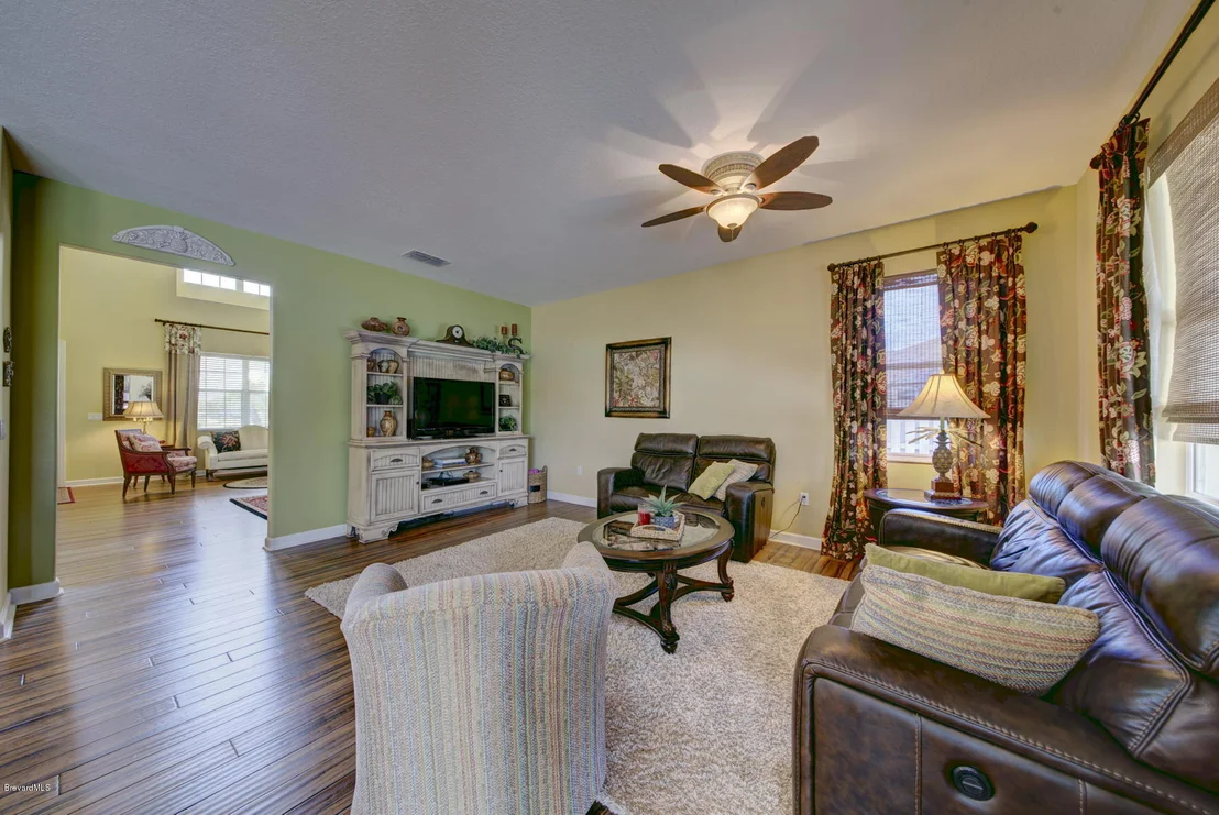 Photo of 5909 Croydon Court