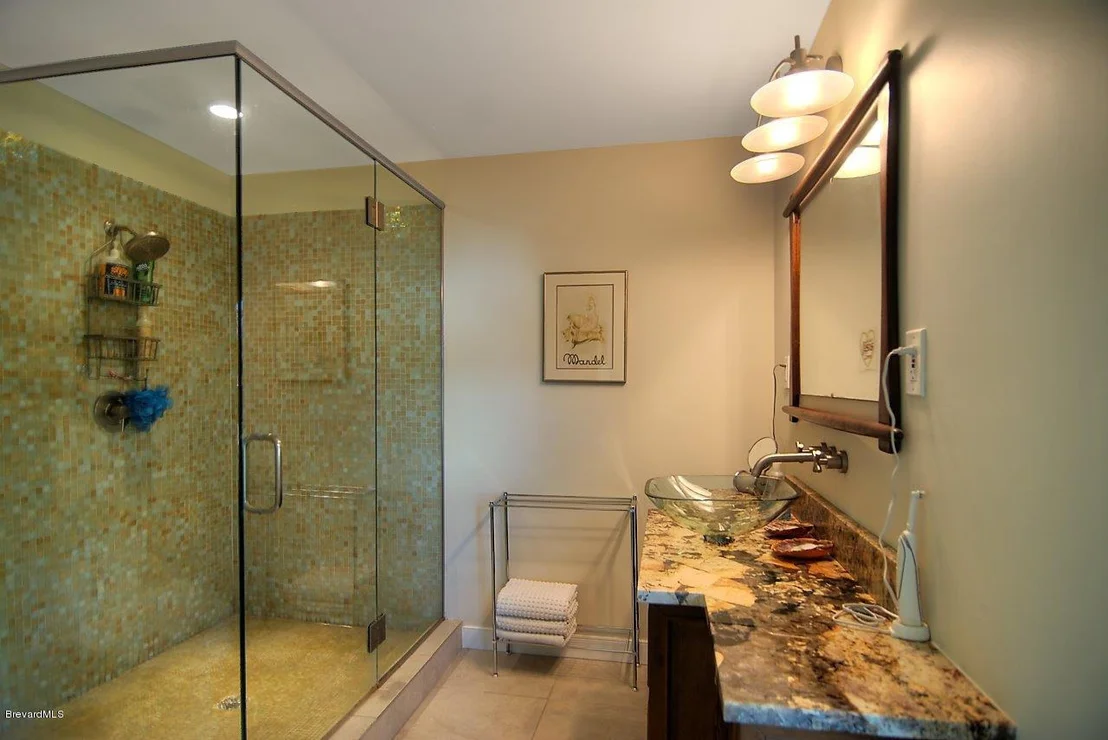 Photo of 1539 Bayshore Drive