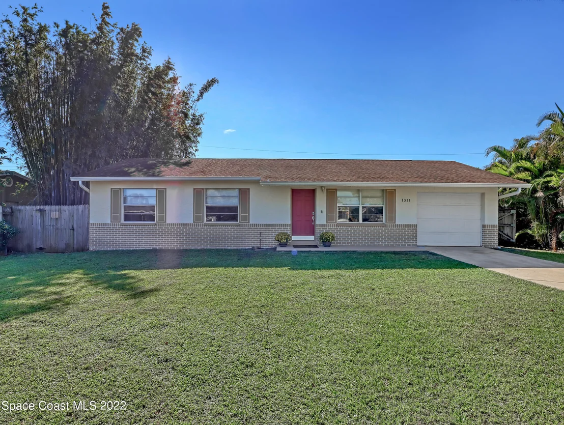 Photo of 1311 Hollywood Drive
