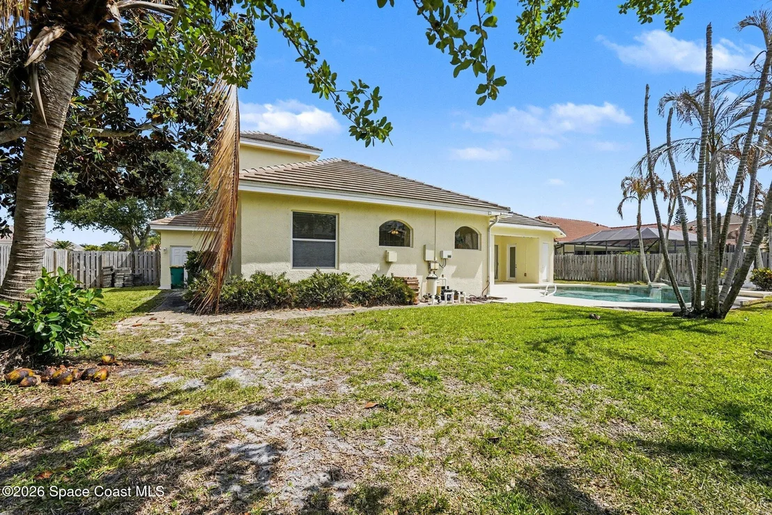 Photo of 333 Flanders Drive