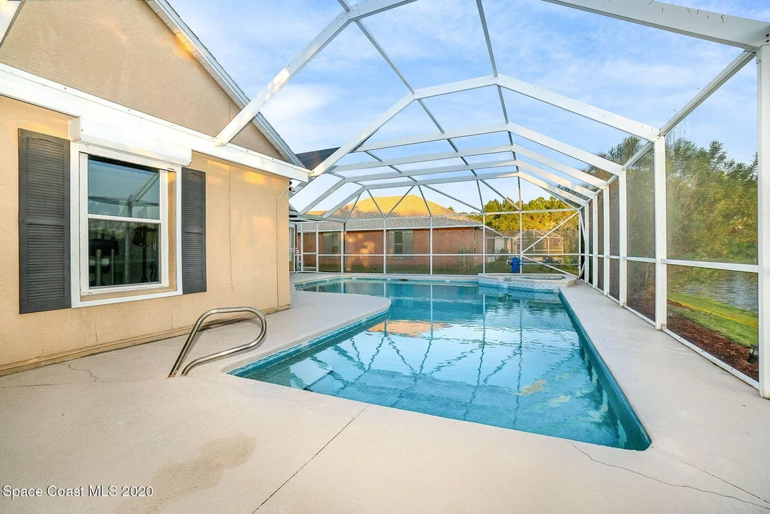 Photo of 1008 SABAL GROVE Drive