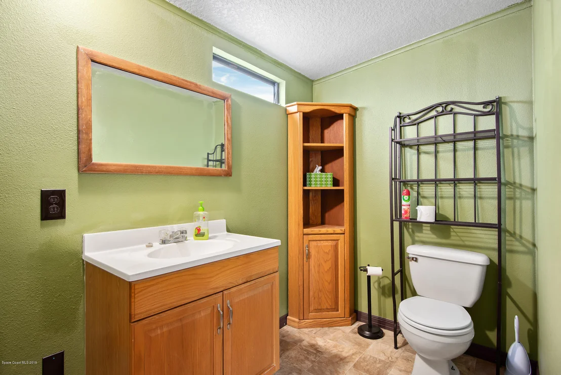 Photo of 497 Louis Drive