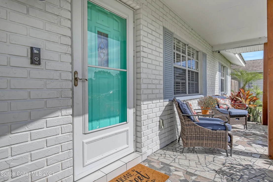 Photo of 2560 Corbusier Drive