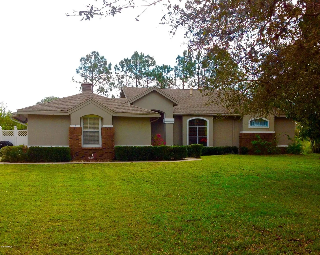 Photo of 4415 Canard Road