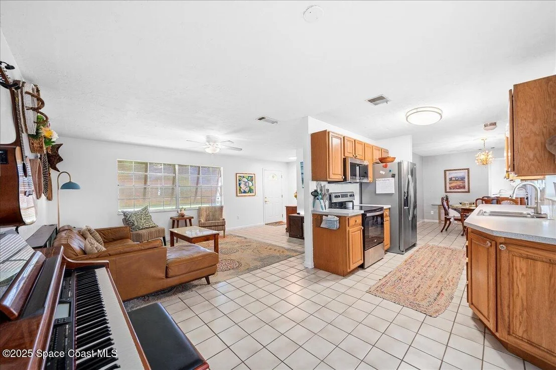 Photo of 617 Cornell Avenue