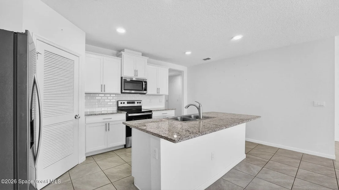 Photo of 7114 Topaz Drive