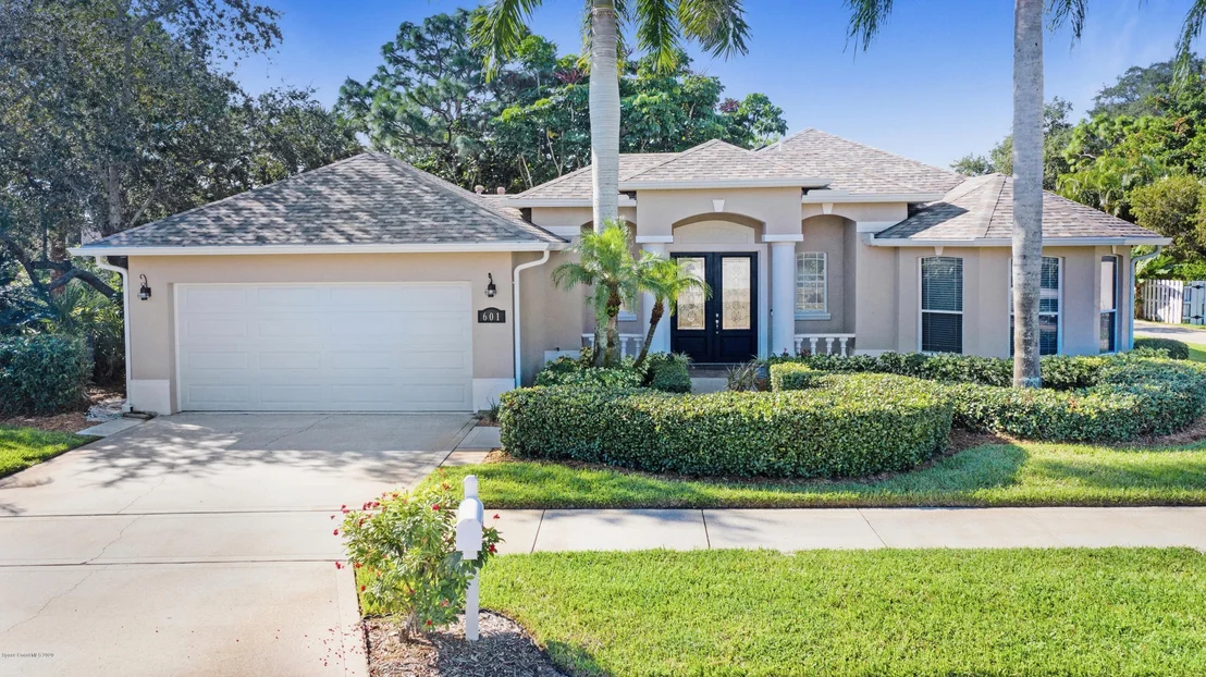 Photo of 601 Gina Lane