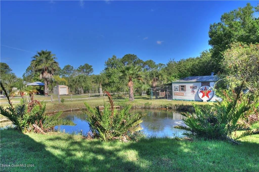 Photo of 400 Hall Road