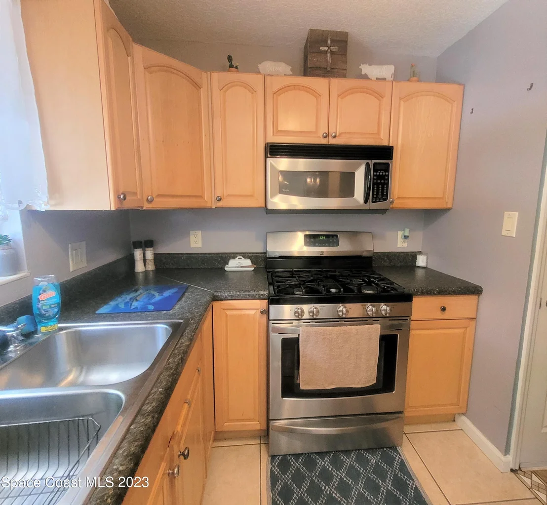 Photo of 2586 Stratford Drive