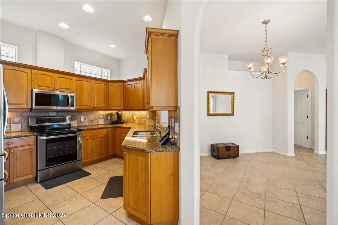 Photo of 4523 Long Lake Road