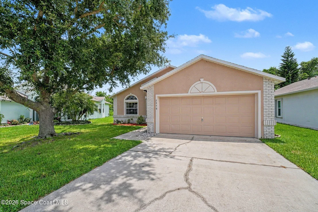Photo of 2476 Hidden Pine Lane NE