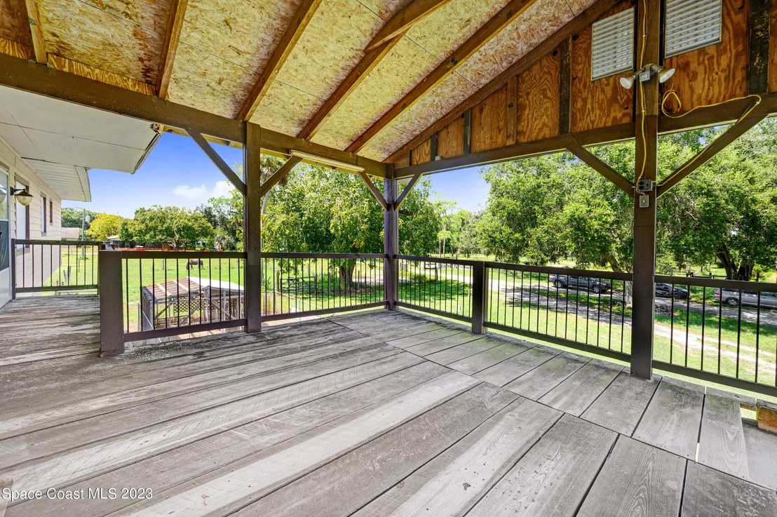 Photo of 2150 Lake Drive
