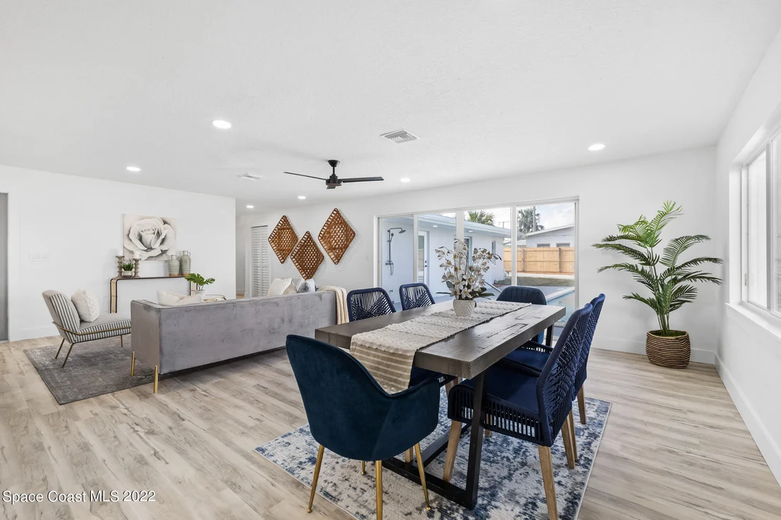 Photo of 77 W Bay Drive