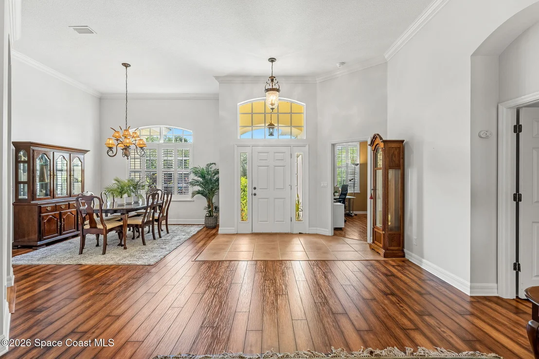 Photo of 5297 Solway Drive