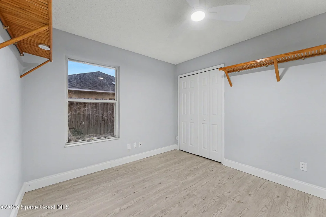 Photo of 876 Brookview Lane