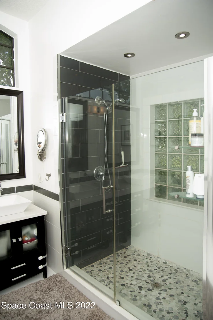 Photo of 968 Pelican Lane
