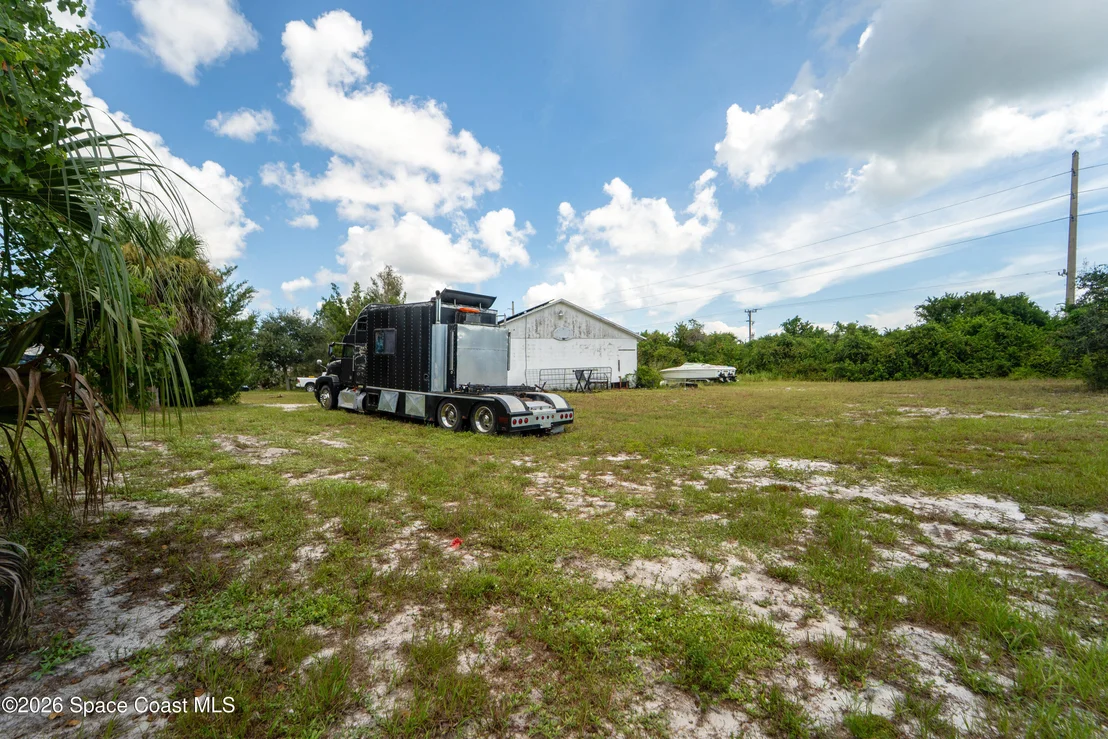 Photo of 6715 Whispering Pines Lane