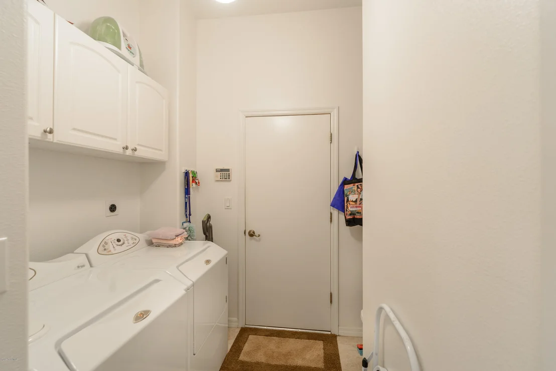 Photo of 858 Thrasher Drive