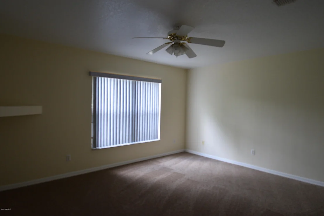 Photo of 127 Lisa Loop
