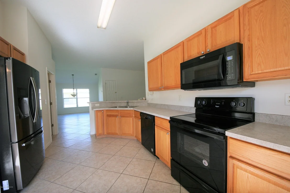 Photo of 1433 Hemingway Boulevard