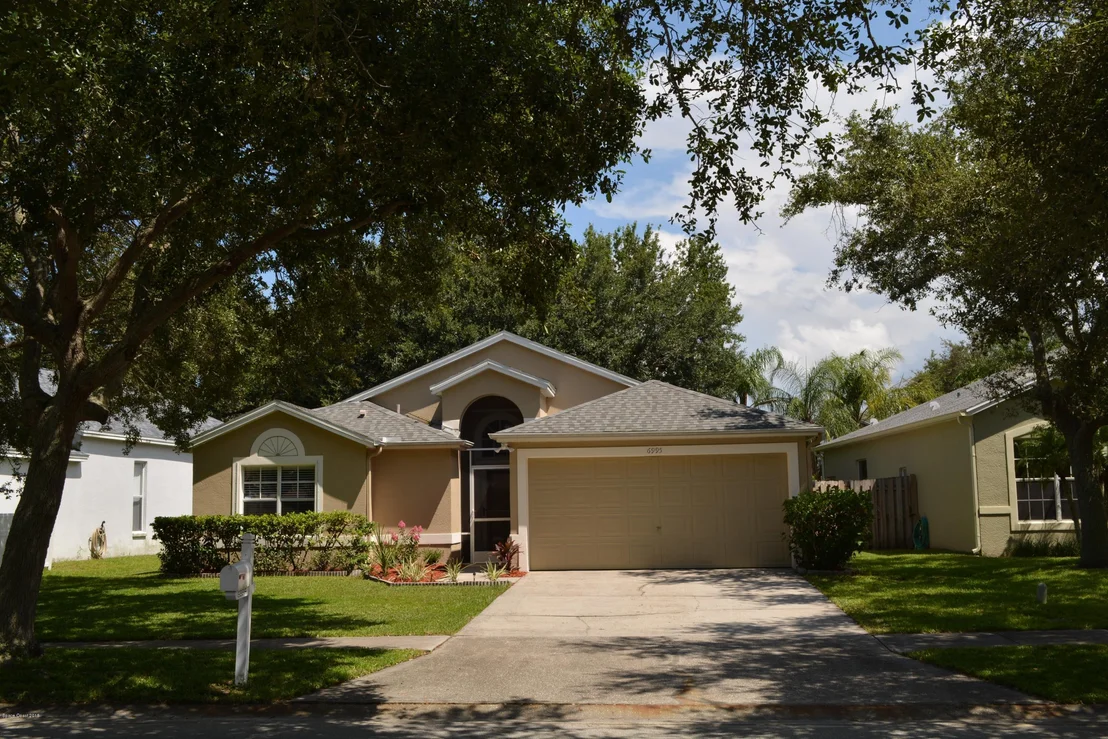 Photo of 6995 Hammock Trace Drive
