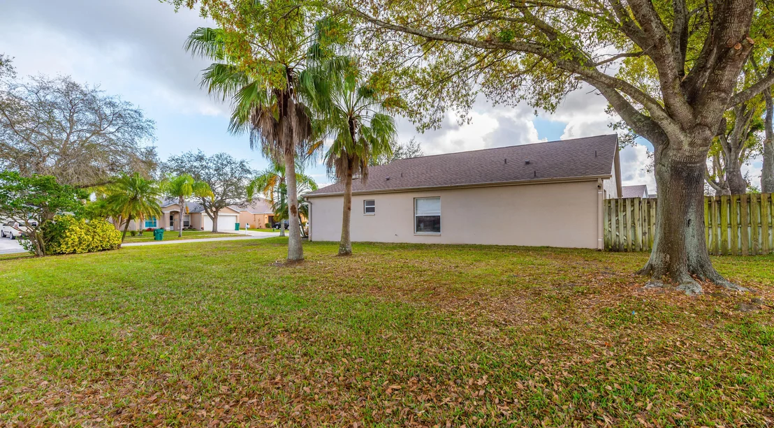 Photo of 8059 Bracken Lane