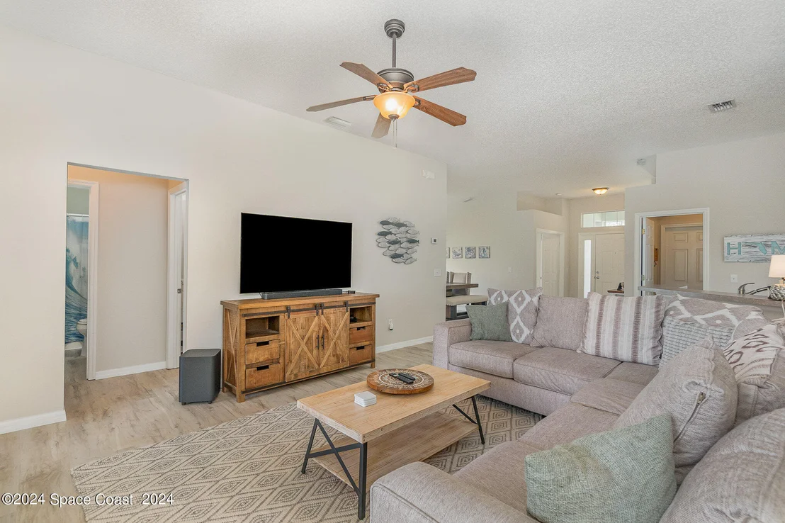 Photo of 2370 Stratford Pointe Drive