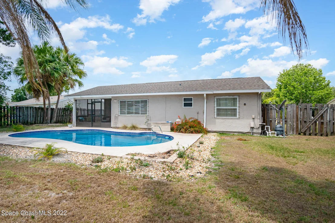 Photo of 1231 Freil Road NE