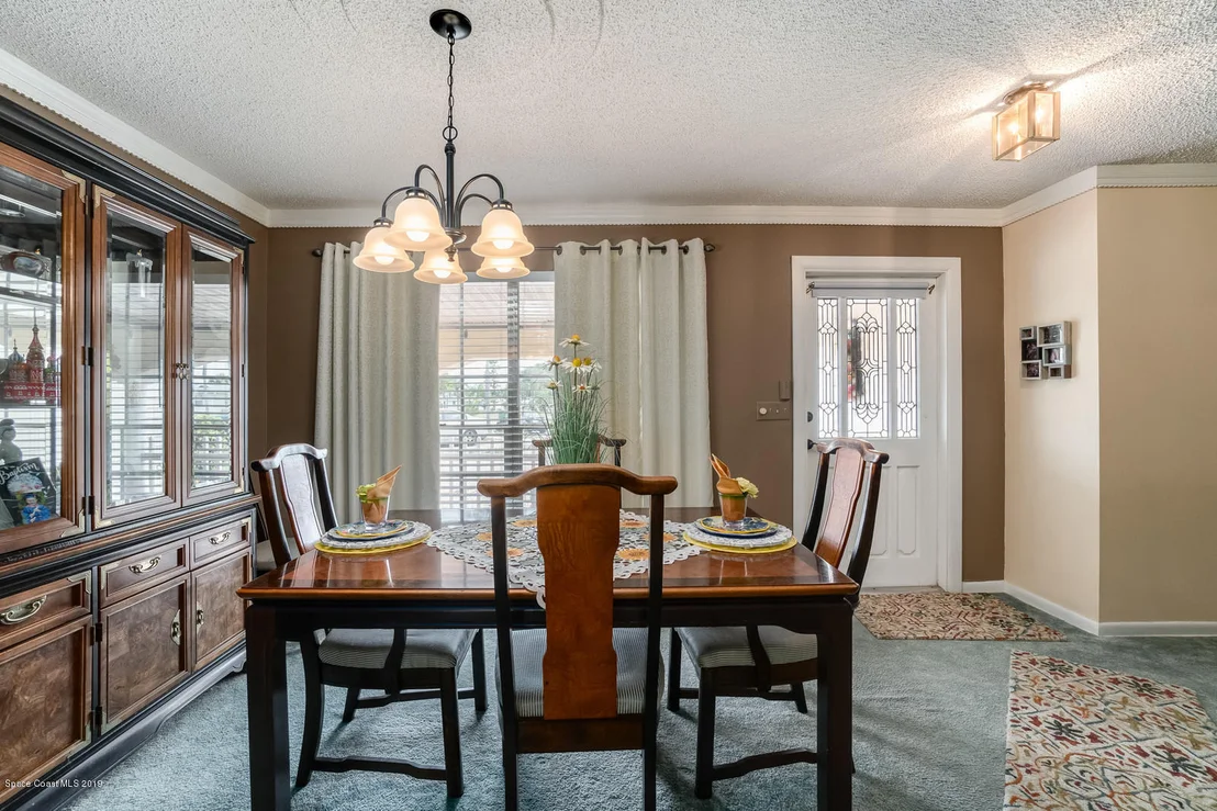 Photo of 933 Bluewater Drive