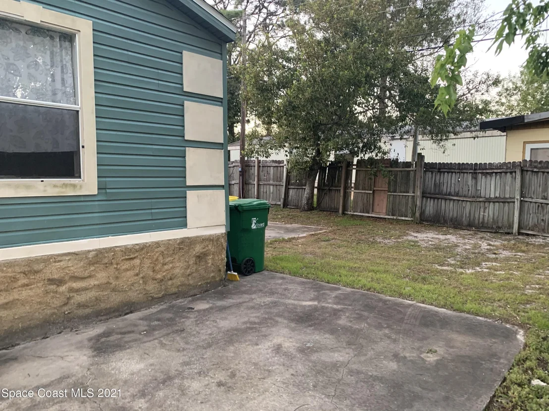 Photo of 322 Booth Street