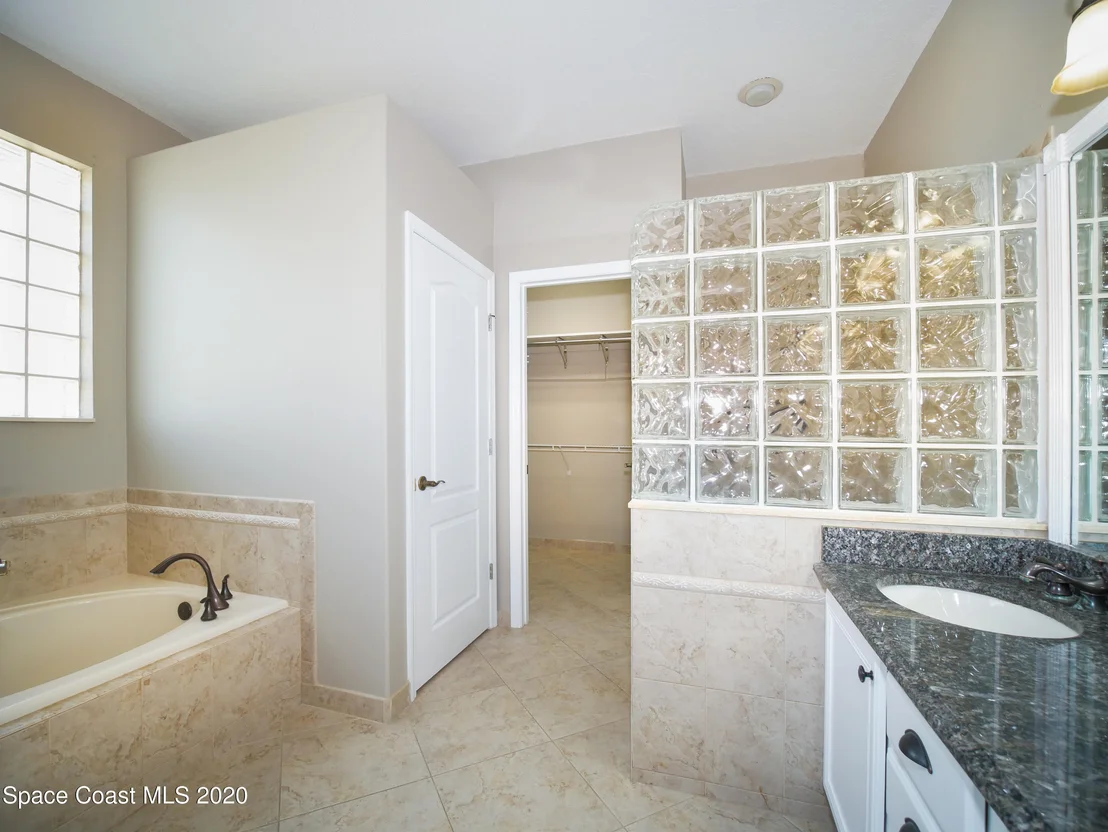 Photo of 936 Wimbledon Dr Drive
