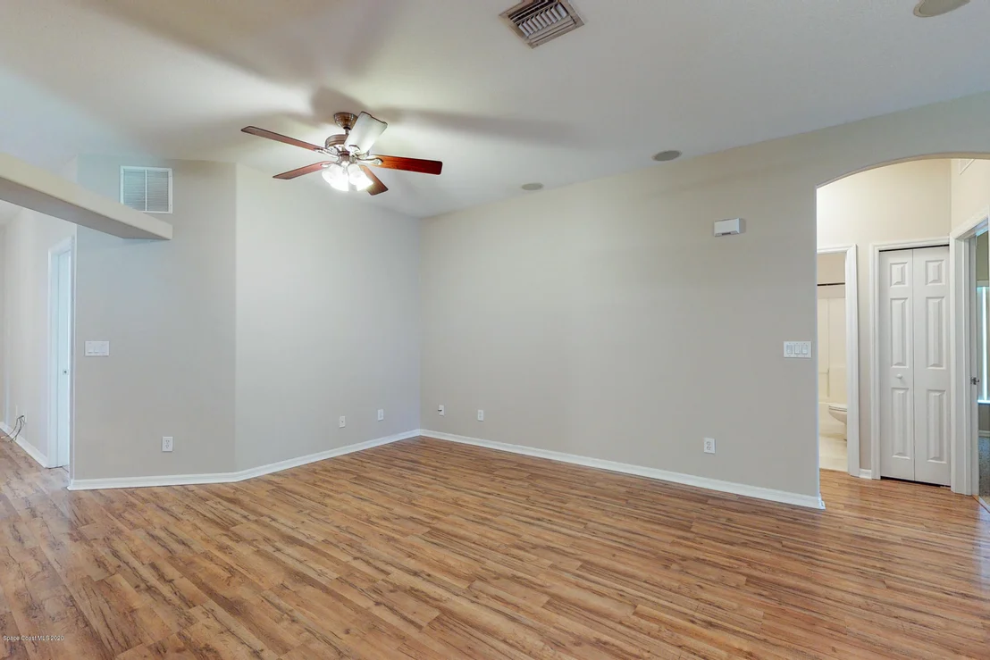 Photo of 6197 Indigo Crossing Drive