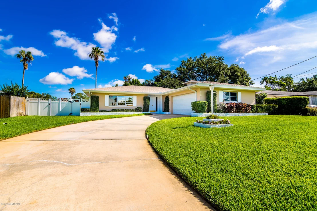 Photo of 3077 Sunset Lane