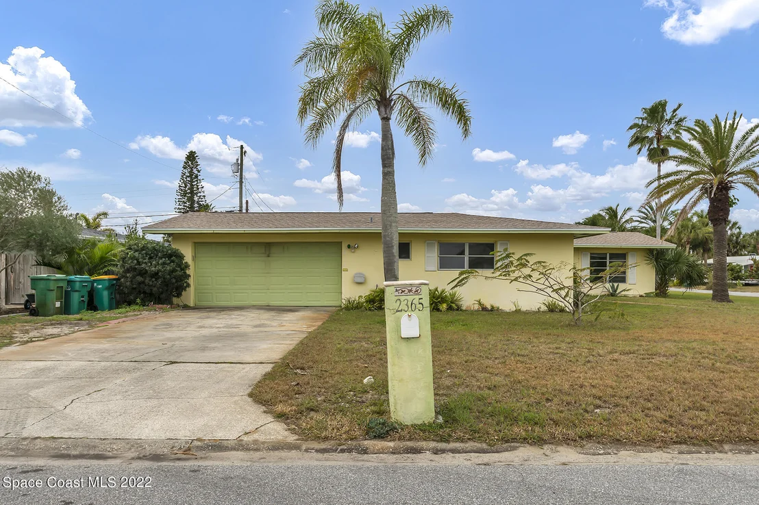 Photo of 2365 Reef Avenue